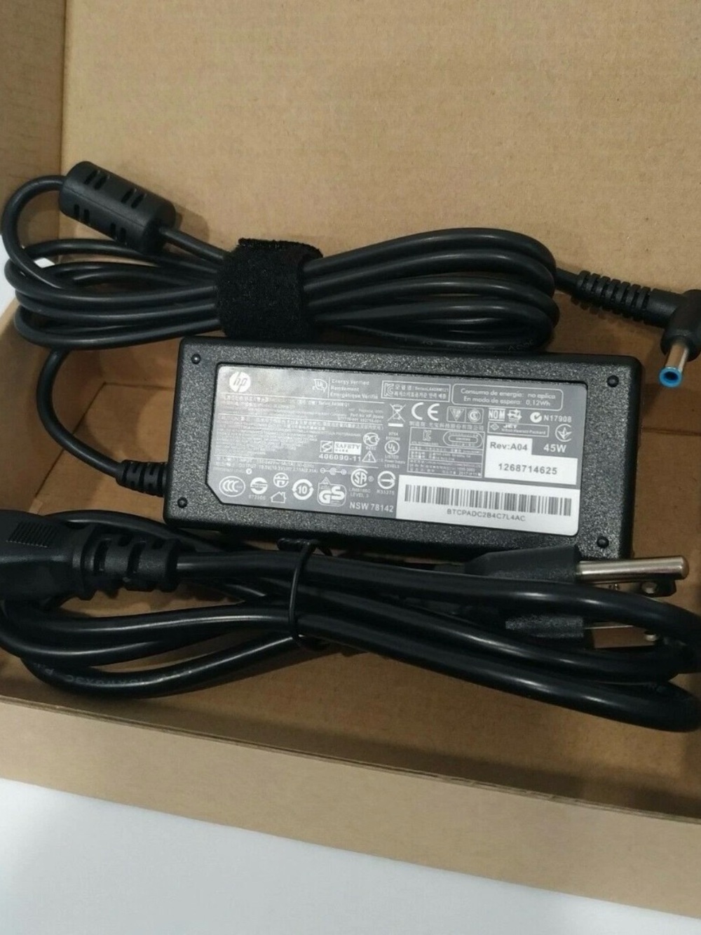 HP Black Laptop Power Adapter with Blue Tip